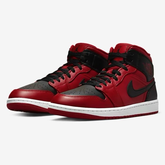 Jordan Other - Air Jordan I Mid